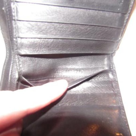 Gucci Supple Black Leather Bi-fold Horseshoe - Picture 3 of 12